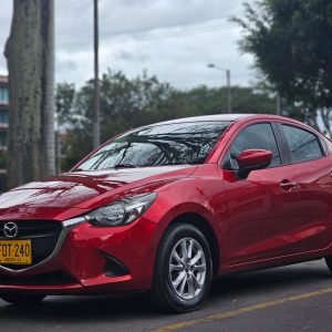 Mazda 2 Sedán