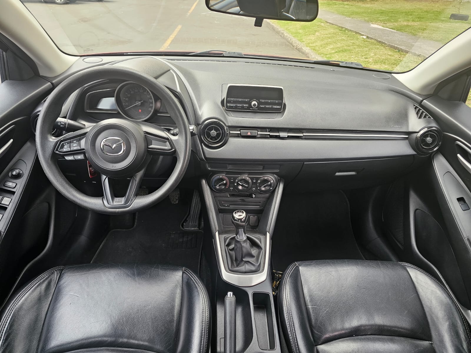 Mazda 2 Sedán - Imagen 19